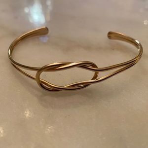 Gold infinity bracelet